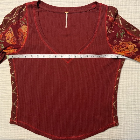Free People Women's Amara Embroidery-Trimmed Thermal Waffle Knit Top Size Large - Picture 9 of 9